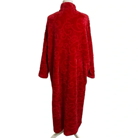 croft & barrow Red Plush Zip-Front Long Robe - Picture 2 of 12